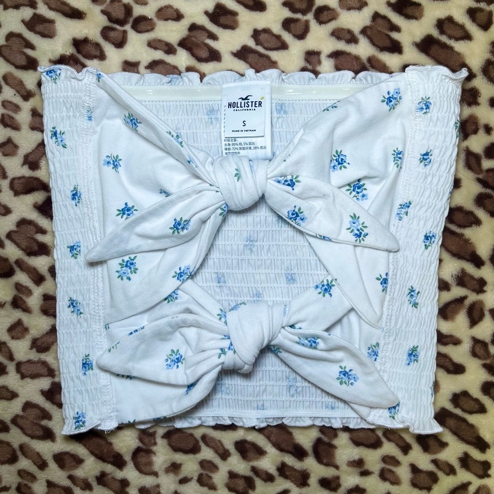 Hollister White / Blue Floral Tube Top Bandeau